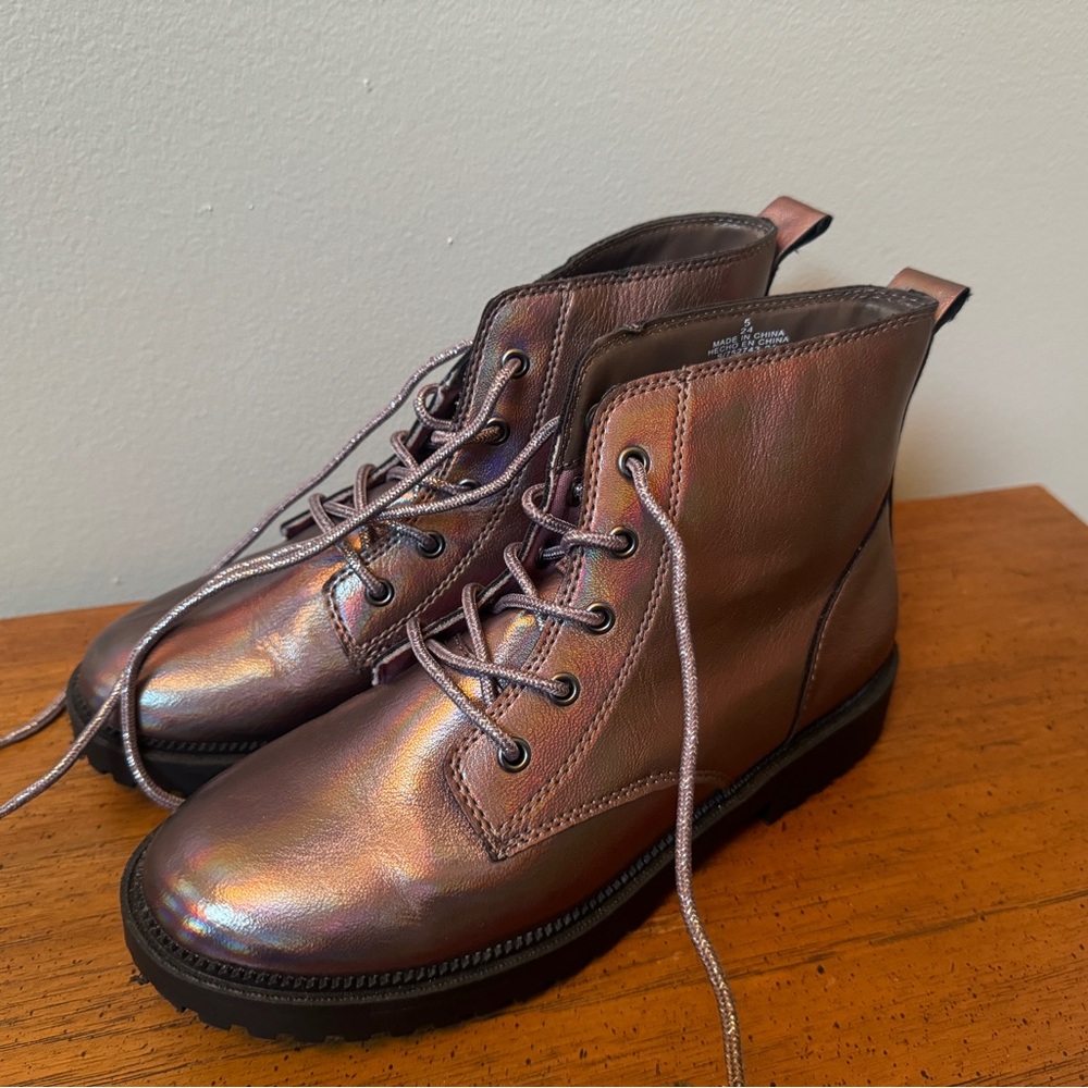 Old Navy | Kids Holographic Lace-up Boots | NWOT